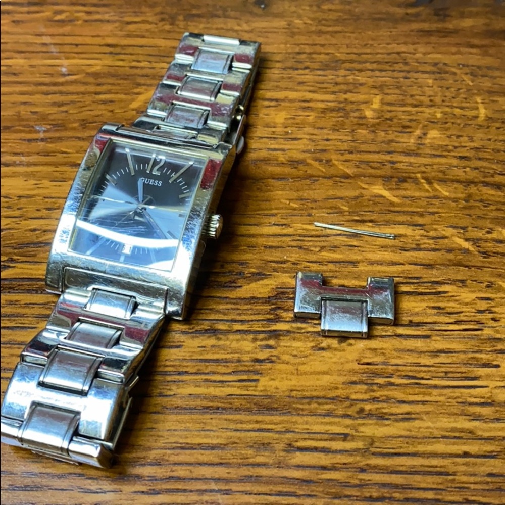 Guess G90124G
